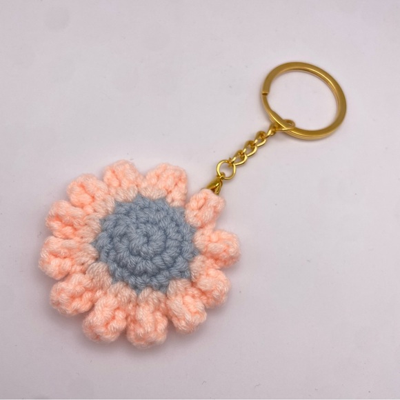HANDMADE | Crochet Daisy | Bag Charm | Keychain | Neon Peach (Brand New!) 💘 - Picture 3 of 7